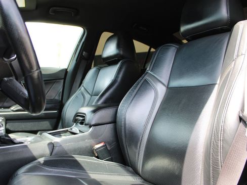 Used 2018 Dodge Charger R/T w/ Plus Group image 17