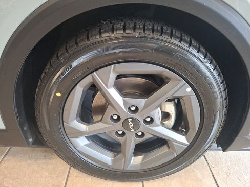 Used 2025 Kia K4 FWD image 8