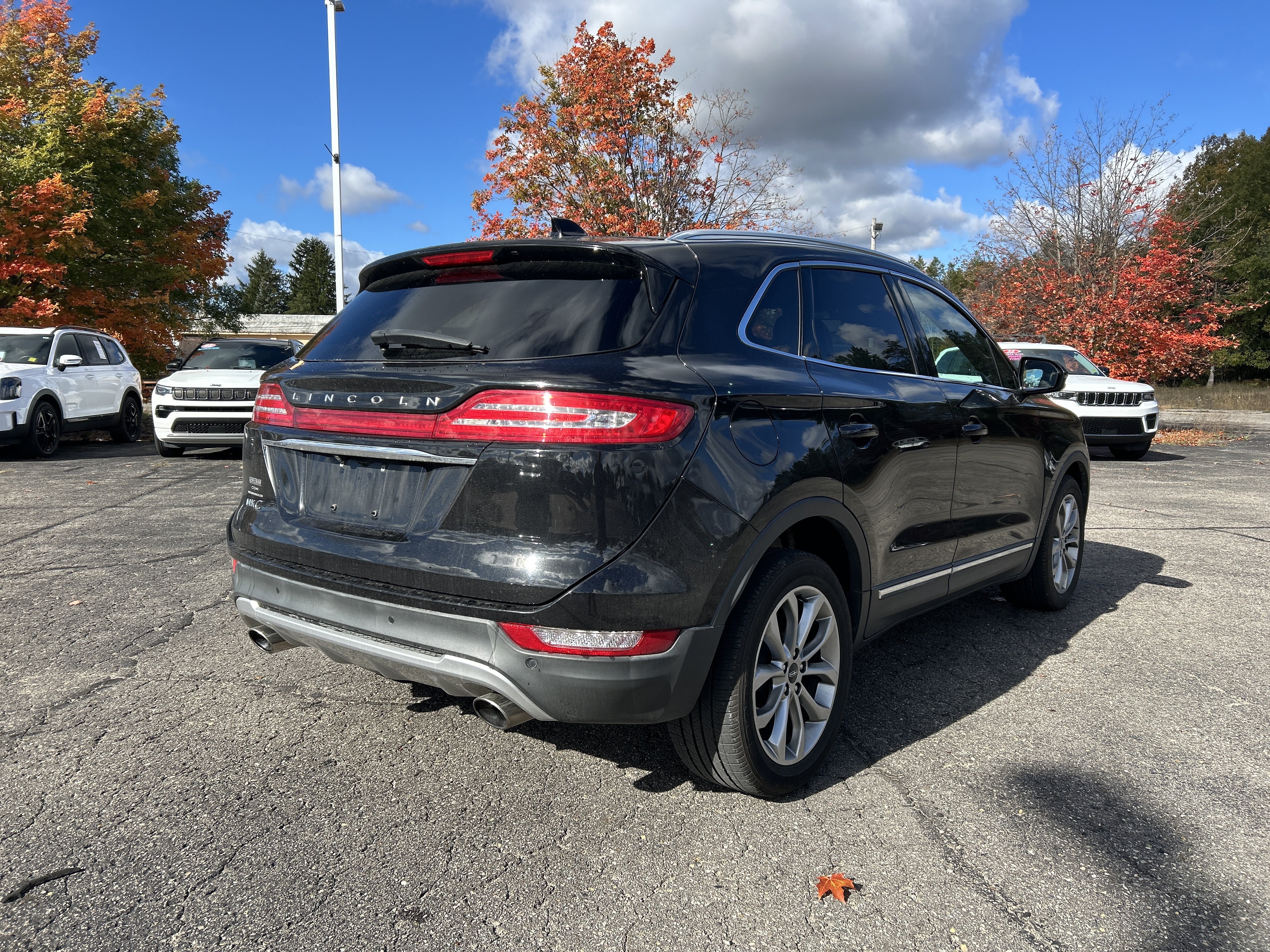 Used 2019 Lincoln MKC Select w/ Select Plus Package FWD image 4