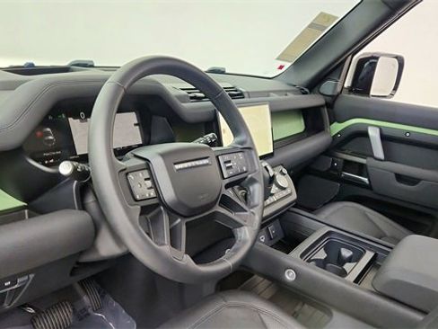 Used 2023 Land Rover Defender 110 75th Limited Edition image 18