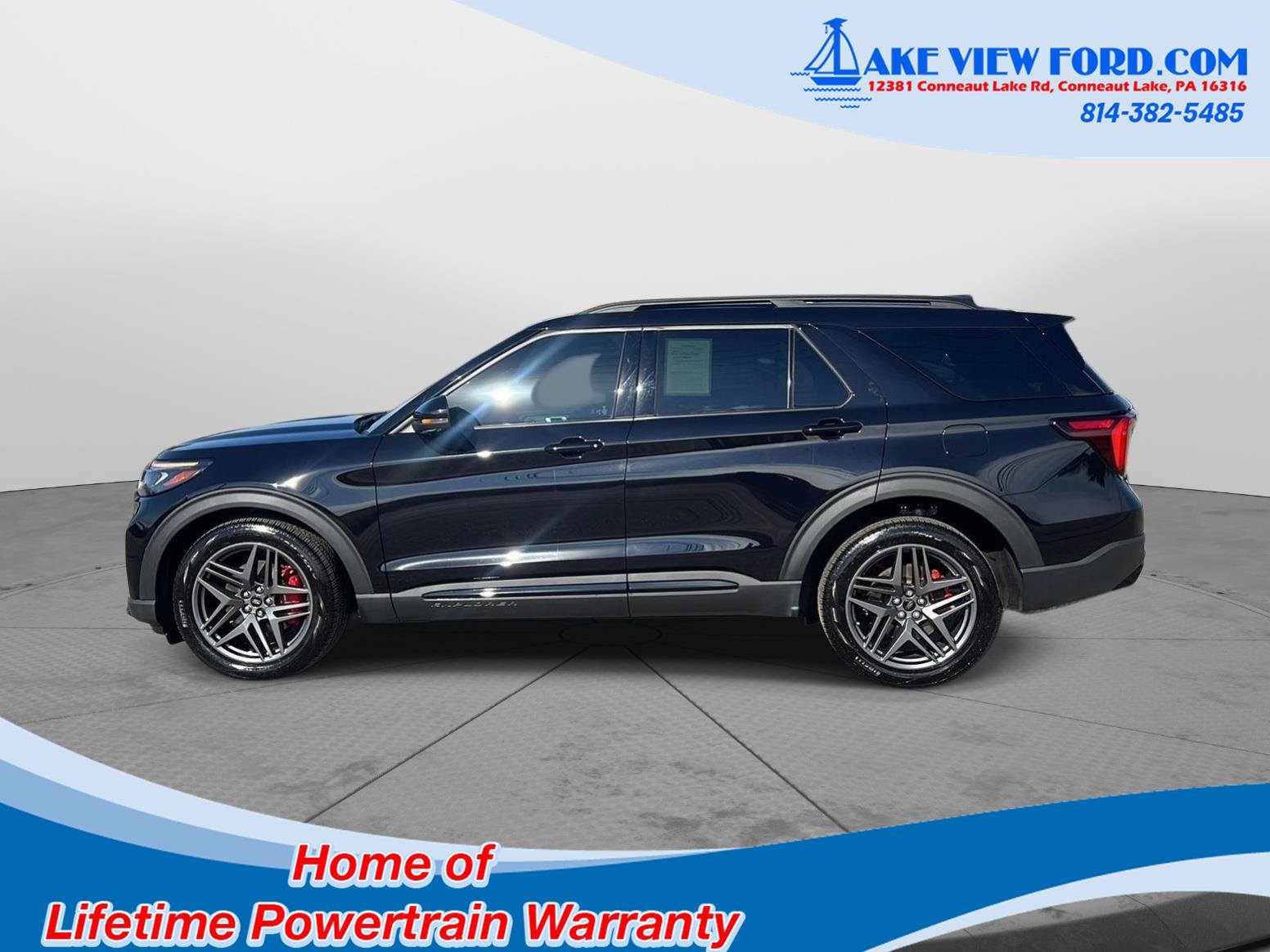 Used 2025 Ford Explorer ST AWD/4WD image 6