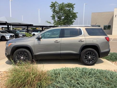Used 2019 GMC Acadia SLT w/ LPO, Cargo Package AWD/4WD image 2