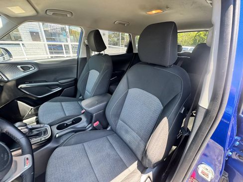 Used 2020 Kia Soul GT-Line FWD image 14