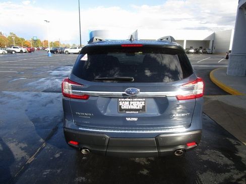 Used 2025 Subaru Ascent Premium w/ Premium Package image 4