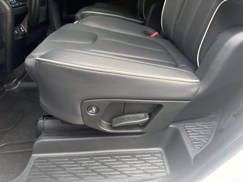 Used 2024 Hyundai Palisade SEL w/ Premium Package AWD/4WD image 36