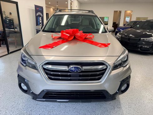 Used 2018 Subaru Outback 2.5i Limited AWD/4WD image 15