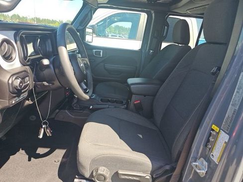 Used 2025 Jeep Wrangler Unlimited Sport S 4xe AWD/4WD image 9
