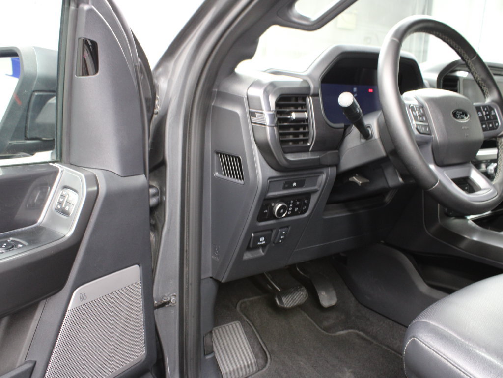 Used 2025 Ford F150 Lariat AWD/4WD image 59