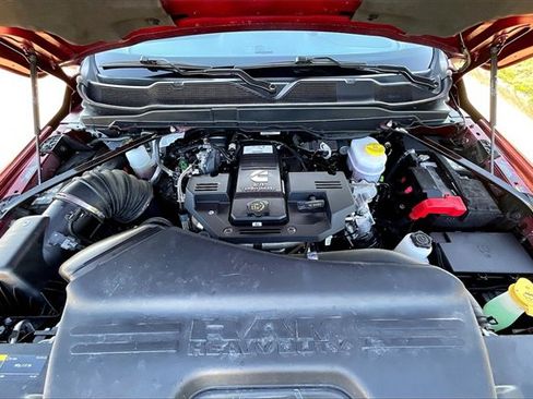 Used 2024 RAM 3500 Laramie w/ Sport Appearance Package image 10