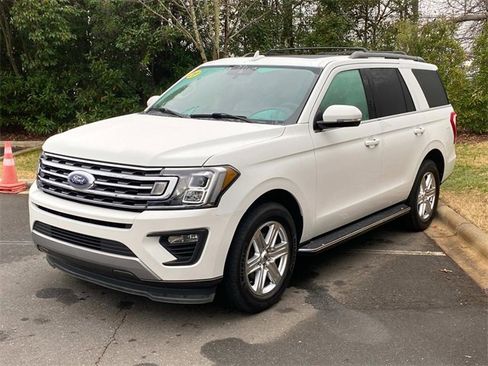 Used 2020 Ford Expedition XLT w/ Equipment Group 202A image 3