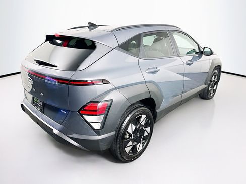Used 2025 Hyundai Kona SEL image 9
