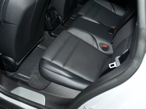 Certified 2025 Porsche Taycan 4S AWD/4WD image 35