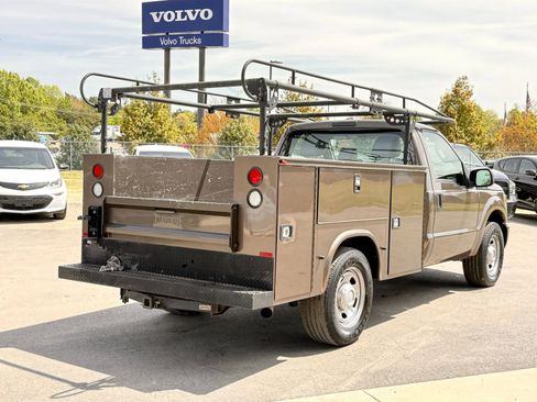 Used 2016 Ford F350 2WD Regular Cab Super Duty image 11