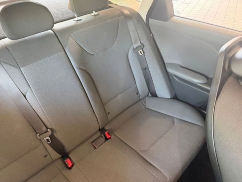 Used 2025 Kia K4 FWD image 36