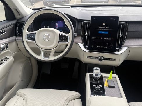 New 2026 Volvo XC90 B6 Ultra w/ Lounge Package image 12