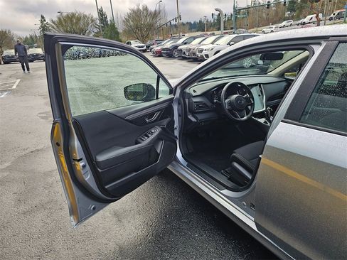 Used 2025 Subaru Legacy Premium image 19