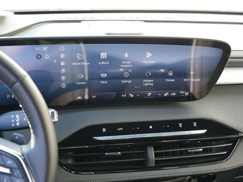 Used 2025 Buick Enclave Preferred image 22