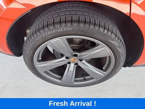 Used 2024 Porsche Macan Turbo AWD/4WD image 23
