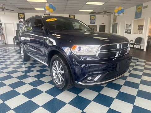 Used 2018 Dodge Durango SXT w/ Quick Order Package 2BB image 1
