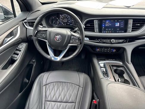 Used 2023 Buick Enclave Avenir w/ Avenir Technology Package image 18