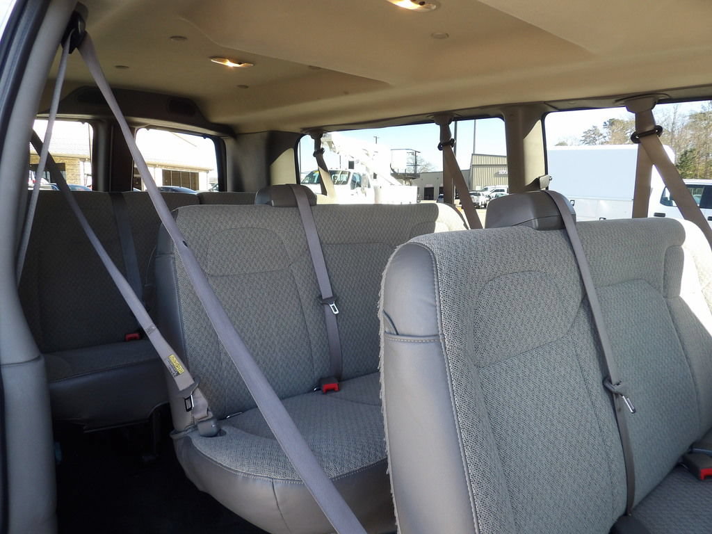 Used 2021 Chevrolet Express 3500 LT w/ LT Preferred Equipment Group RWD image 24