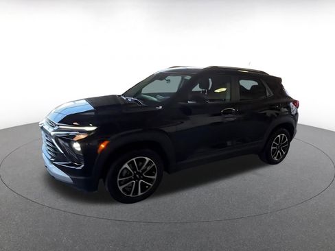 Used 2025 Chevrolet TrailBlazer LT FWD image 7