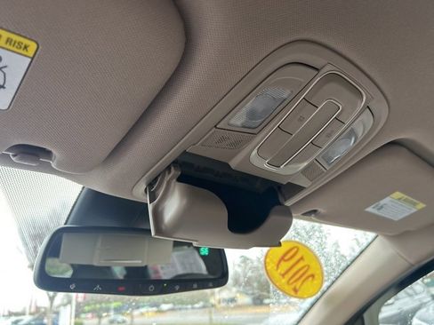 Used 2019 Hyundai Santa Fe SEL image 28