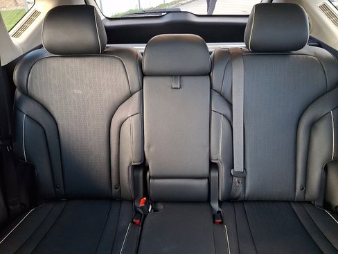 Used 2023 Genesis GV80 2.5T w/ Prestige 20" Package image 19