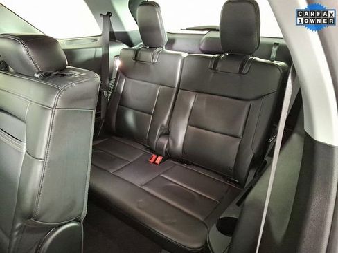 Used 2023 Ford Explorer XLT w/ Equipment Group 202A AWD/4WD image 14