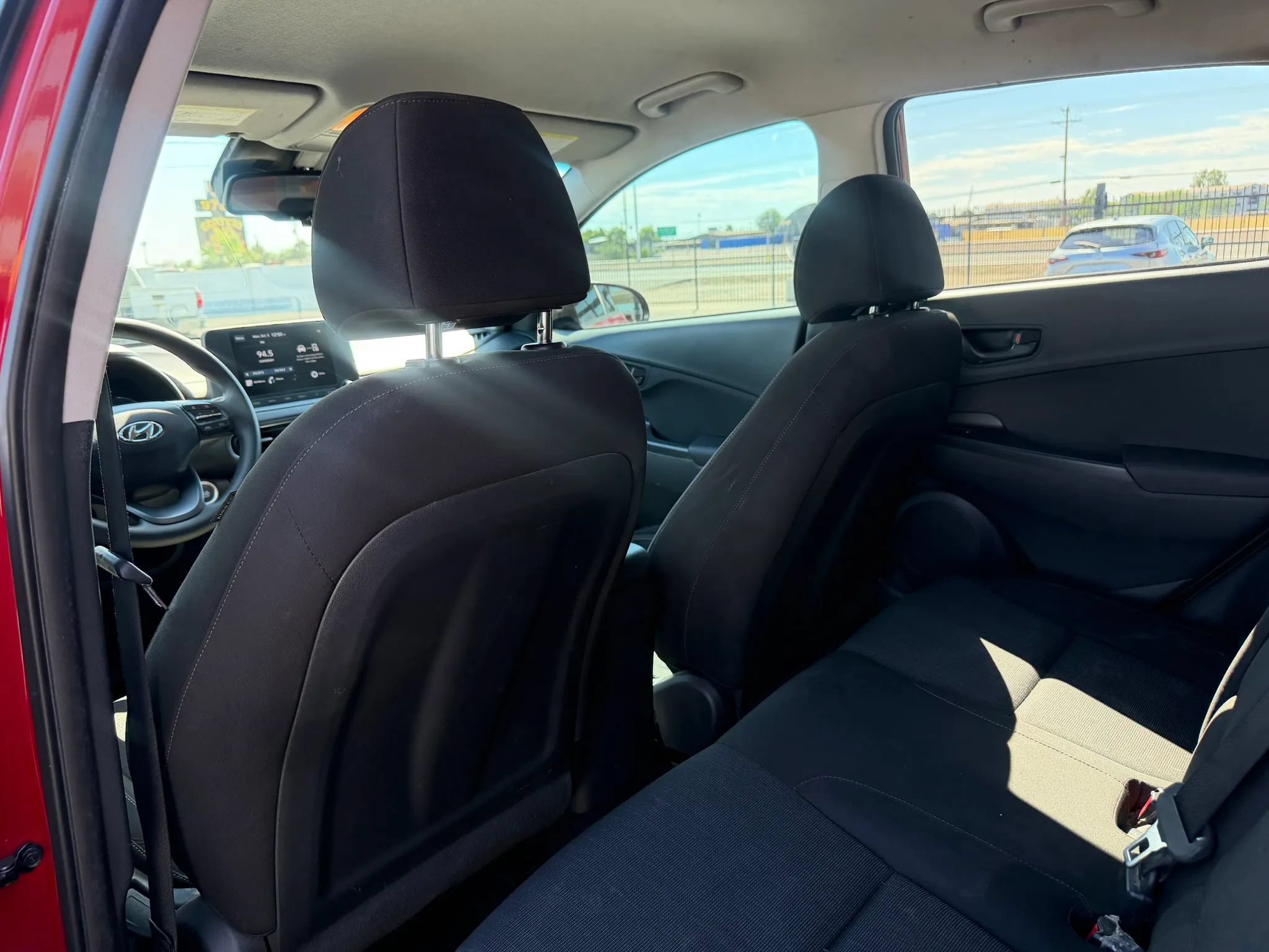 Used 2022 Hyundai Kona SEL FWD image 24