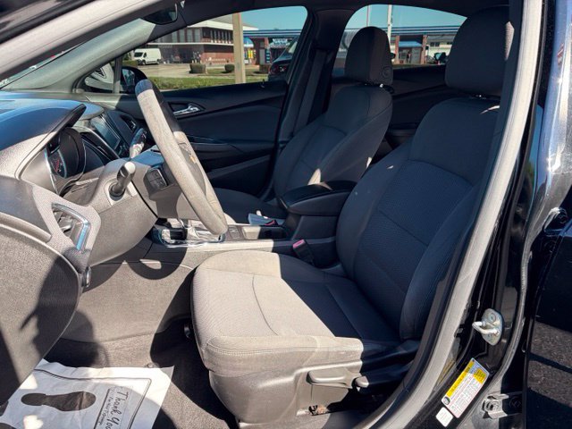 Used 2018 Chevrolet Cruze LT w/ Redline Edition FWD image 14