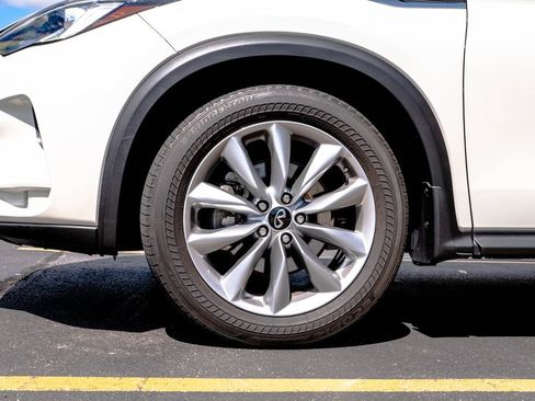Used 2022 INFINITI QX50 Luxe AWD/4WD image 12