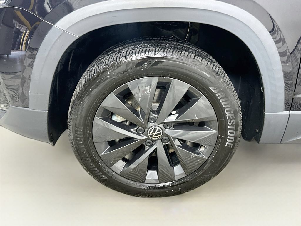 Used 2024 Volkswagen Taos S FWD image 25