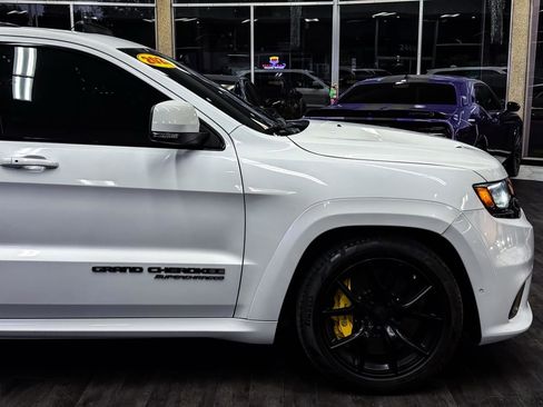 Used 2021 Jeep Grand Cherokee Trackhawk image 19