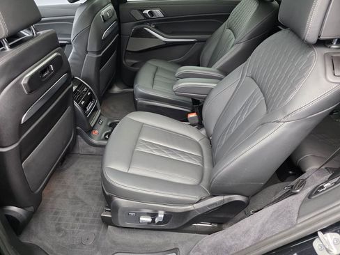 Used 2024 BMW X7 M60i w/ Executive Package AWD/4WD image 13