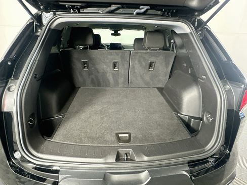 Used 2023 Chevrolet Blazer LT FWD image 25