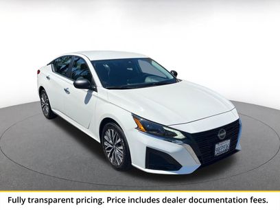 Used 2025 Nissan Altima 2.5 SV