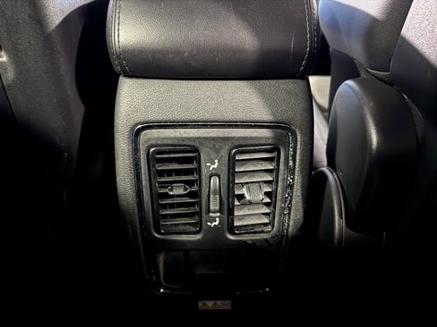 Used 2021 Jeep Grand Cherokee Laredo X image 28