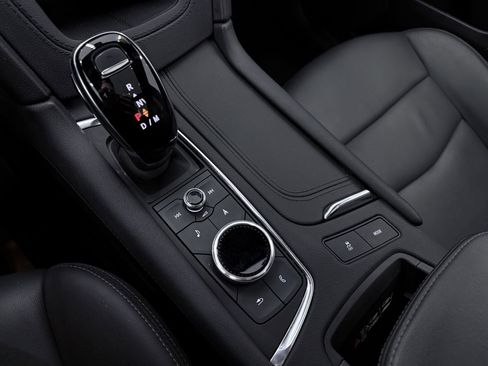 Used 2025 Cadillac XT5 Premium Luxury image 51