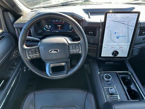 Used 2022 Ford Expedition Max Limited image 18