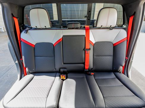 Used 2024 GMC Canyon AT4X AWD/4WD image 34