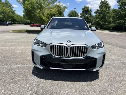 Used 2024 BMW X5 sDrive40i w/ Executive Package RWD image 2