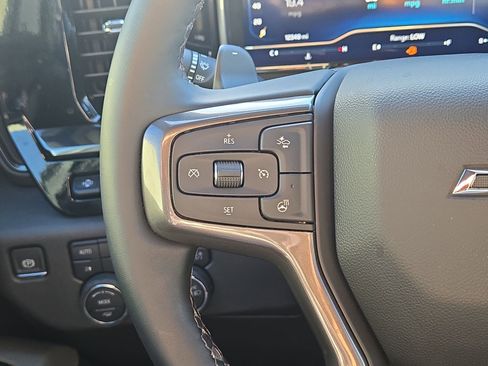 Used 2025 Chevrolet Silverado 1500 ZR2 w/ Technology Package image 21