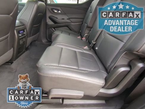 Used 2023 Chevrolet Traverse LT w/ LT Premium Package image 19