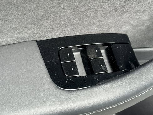 Used 2020 Tesla Model 3 Standard Range RWD image 12
