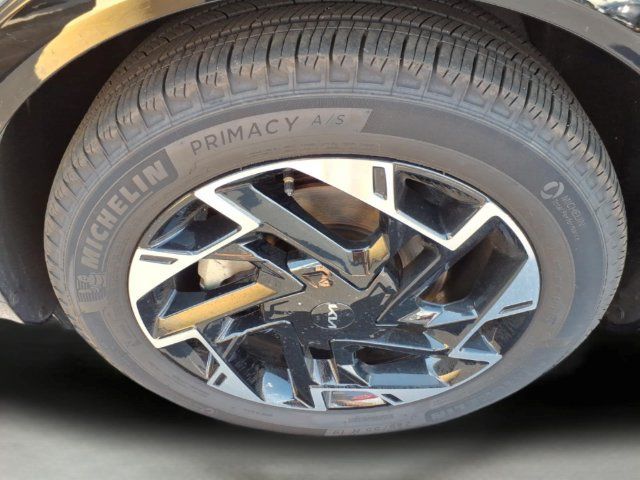 Used 2025 Kia Sportage SX FWD image 12