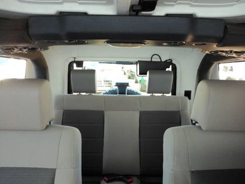 Used 2009 Jeep Wrangler X image 21