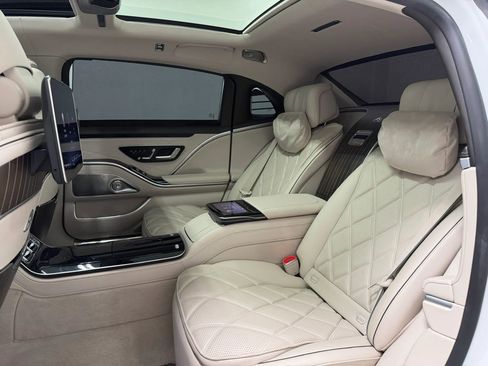 Used 2024 Mercedes-Benz Maybach S 680 4MATIC image 15