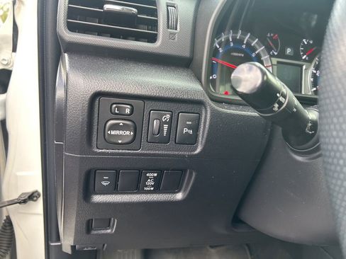 Used 2019 Toyota 4Runner Limited AWD/4WD image 22