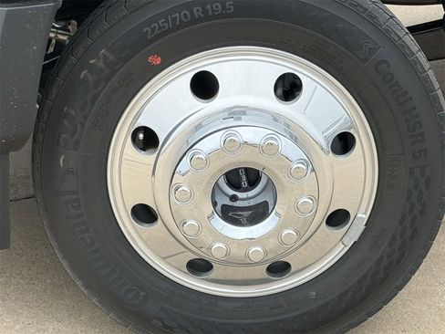 New 2026 Ford F550 4x4 Crew Cab Super Duty image 14